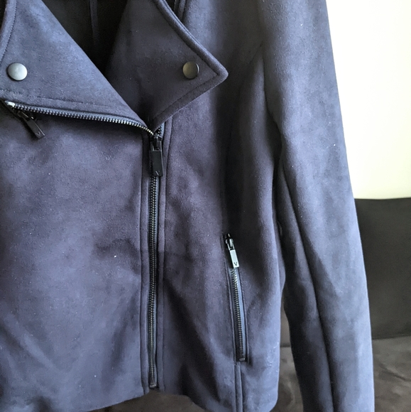 Vince Camuto Jacket/Blue faux suede/Small - Picture 3 of 6